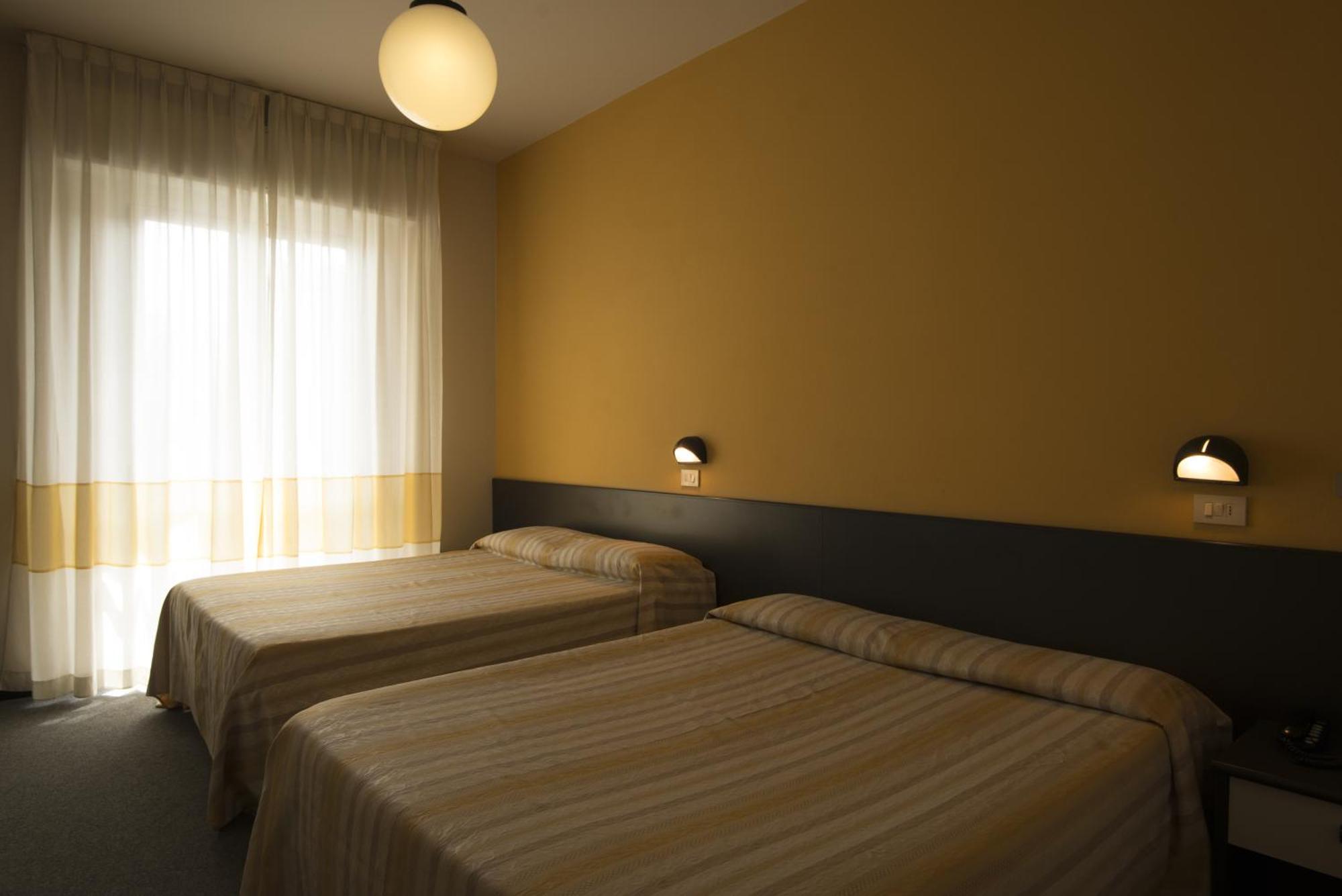 Hotel Airone Rimini Eksteriør bilde